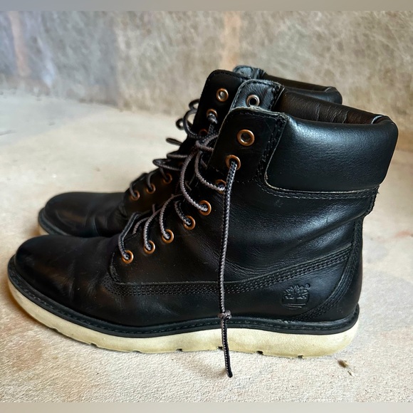 Timberland Black Kenniston 6in Lace-Up Boot - Women's size 8. EUC - Picture 1 of 12